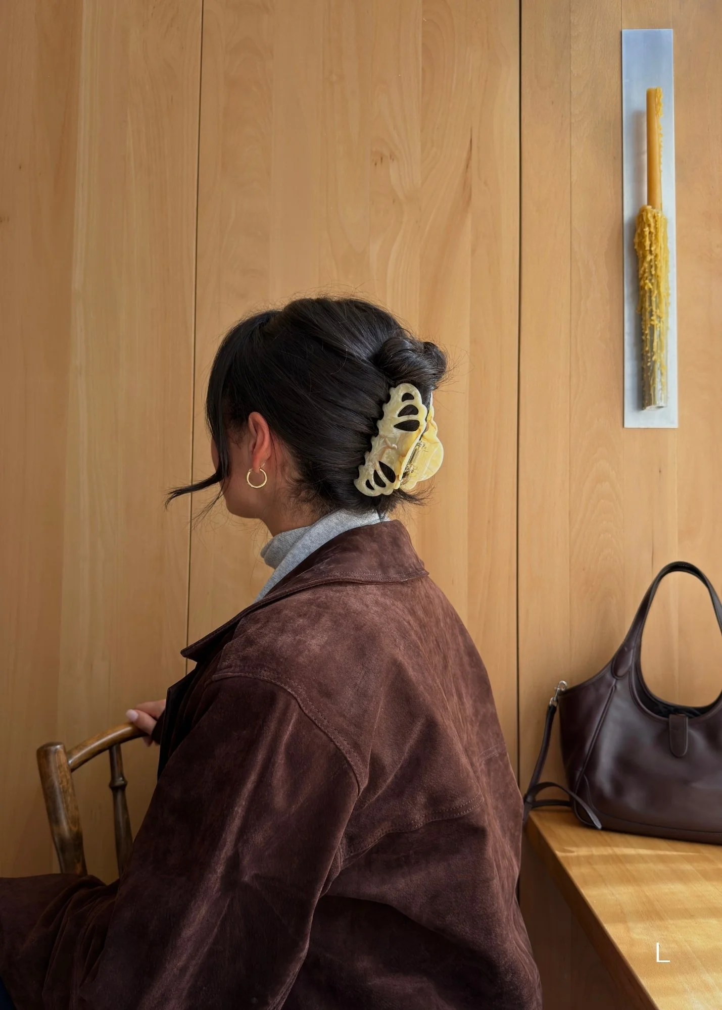Icon Clip in Oak - Image 3