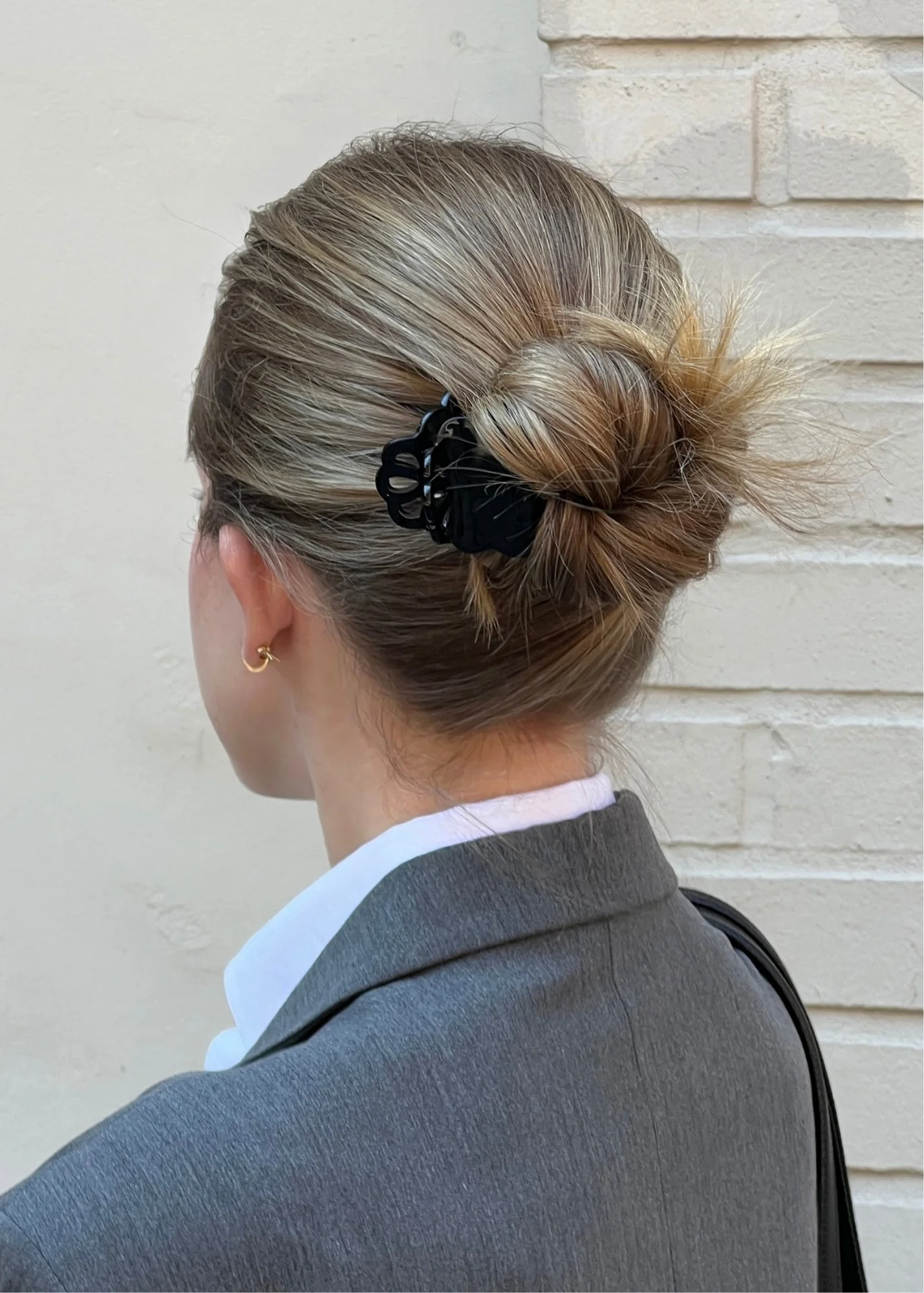 Muse Clip in Black - Image 3